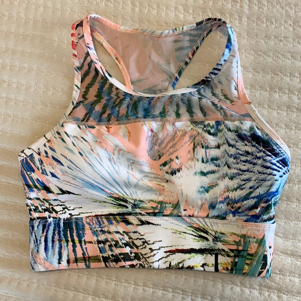 Fabletics medium impact sports bra